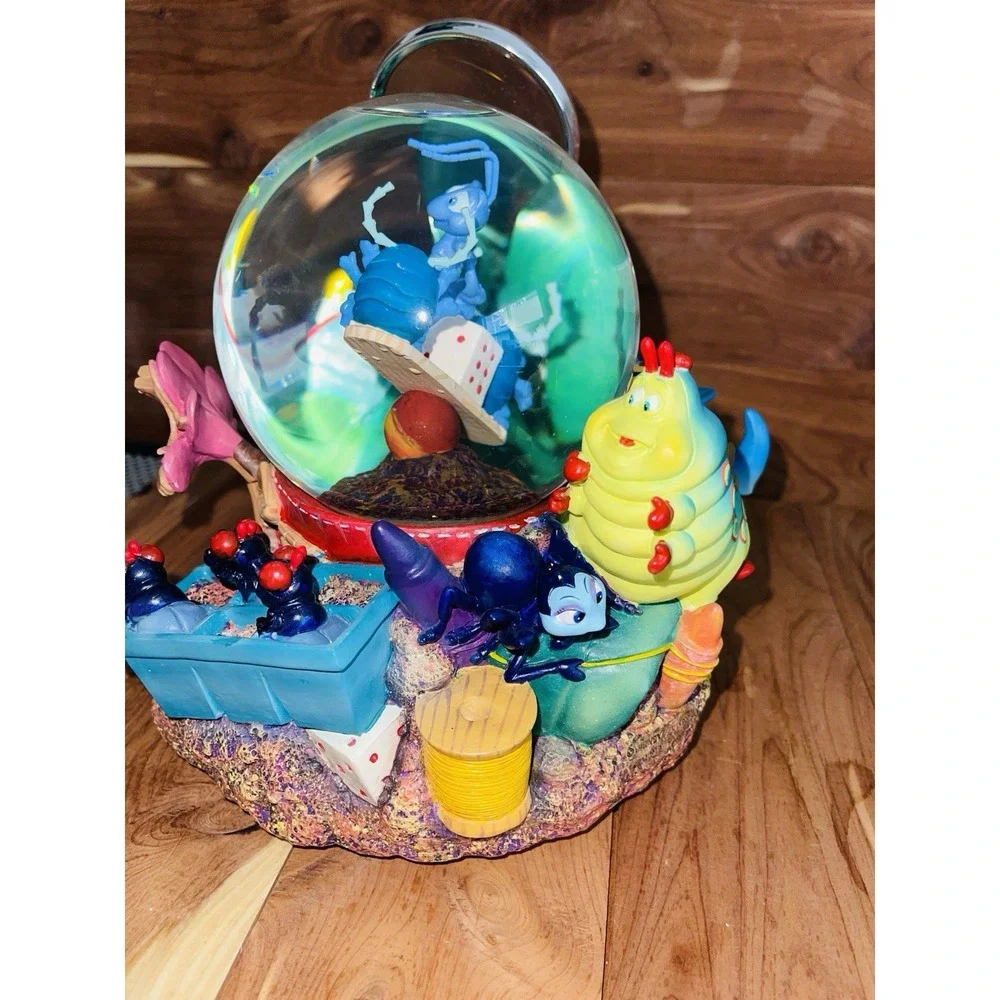 VTG 1998 Disney Pixar A Bug's Life Snow Globe Musical Box. Randy Newman